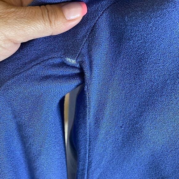 Cloth & Stone Bell Sleeve Blouse - Picture 4 of 13